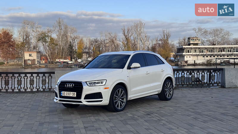 Позашляховик / Кросовер Audi Q3 2018 в Дніпрі