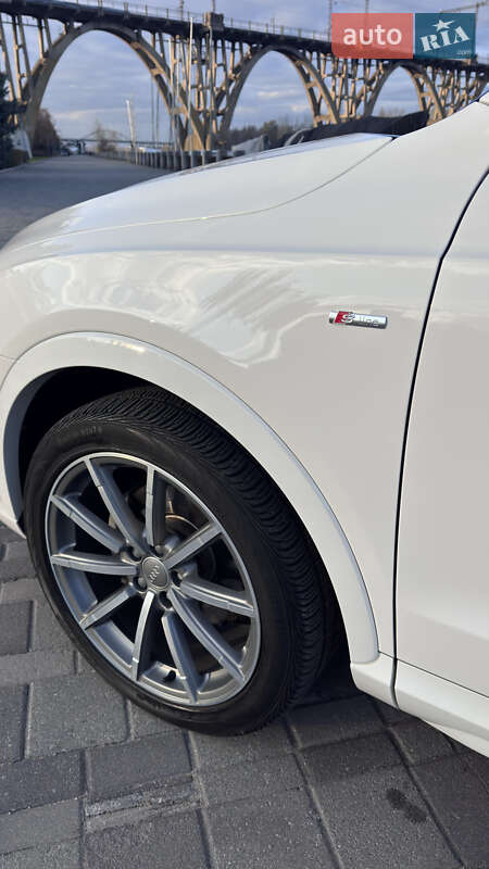 Позашляховик / Кросовер Audi Q3 2018 в Дніпрі