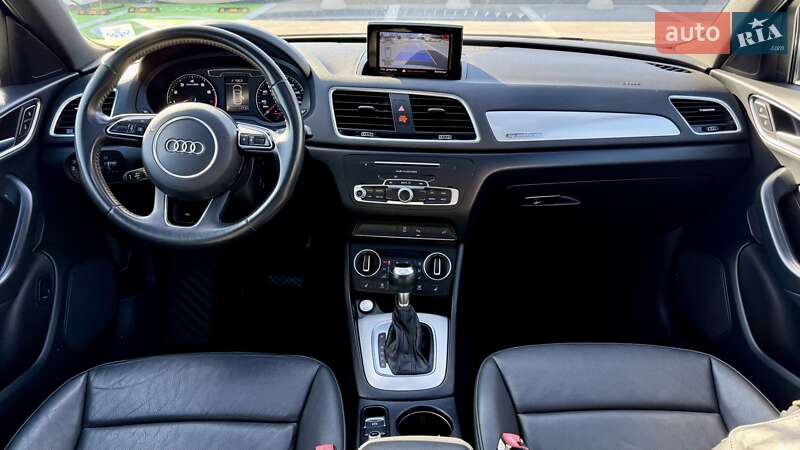 Позашляховик / Кросовер Audi Q3 2018 в Києві