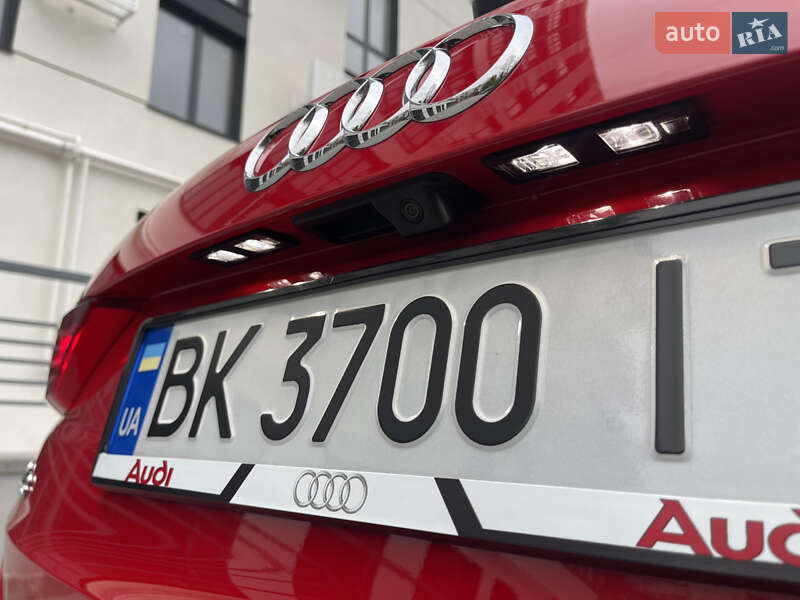 Внедорожник / Кроссовер Audi Q3 2020 в Ровно