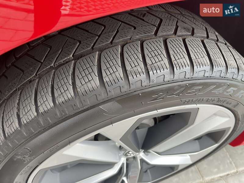 Внедорожник / Кроссовер Audi Q3 2020 в Ровно