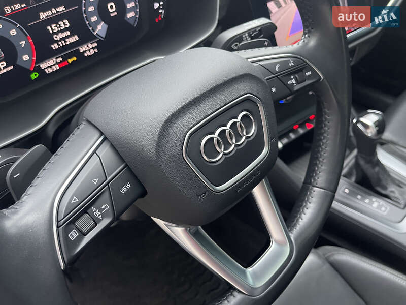 Внедорожник / Кроссовер Audi Q3 2020 в Ровно