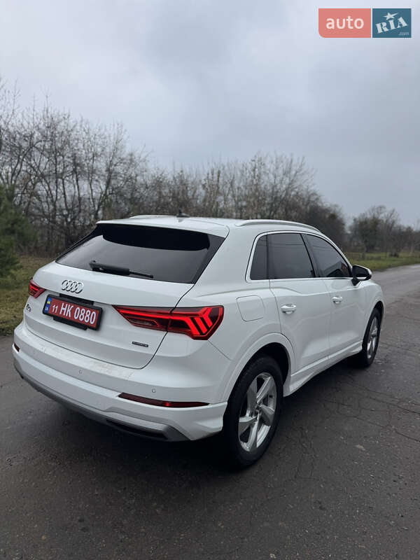 Позашляховик / Кросовер Audi Q3 2020 в Полтаві