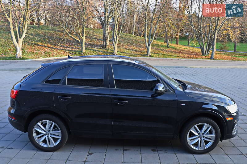 Внедорожник / Кроссовер Audi Q3 2018 в Кременчуге