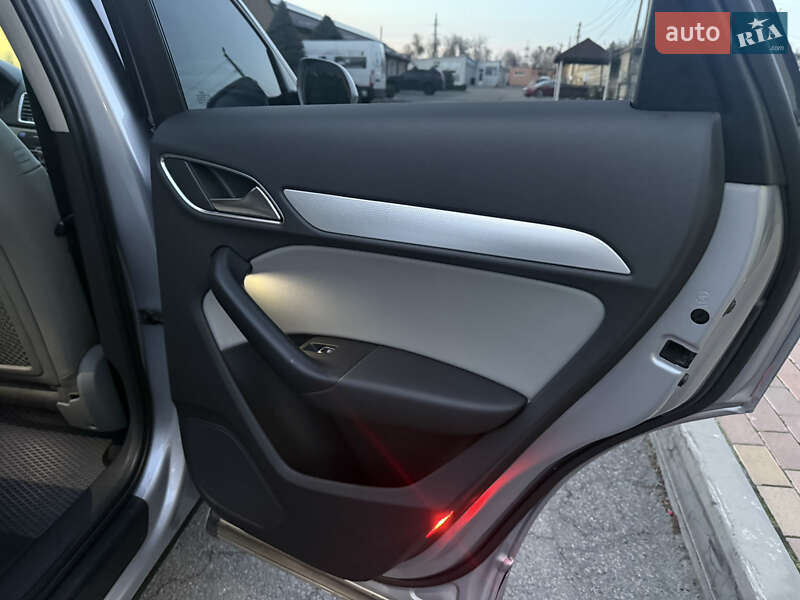 Внедорожник / Кроссовер Audi Q3 2015 в Днепре фото 30 Внедорожник / Кроссовер Audi Q3 2015 в Днепре