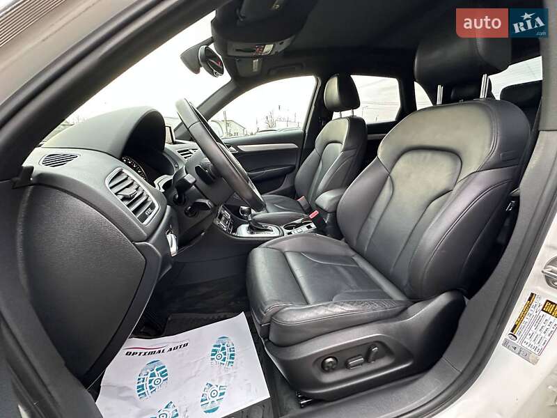 Внедорожник / Кроссовер Audi Q3 2015 в Львове