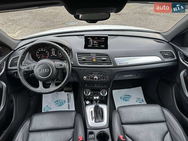 Внедорожник / Кроссовер Audi Q3 2015 в Львове
