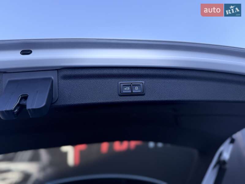 Позашляховик / Кросовер Audi Q3 2024 в Львові фото 31 Позашляховик / Кросовер Audi Q3 2024 в Львові