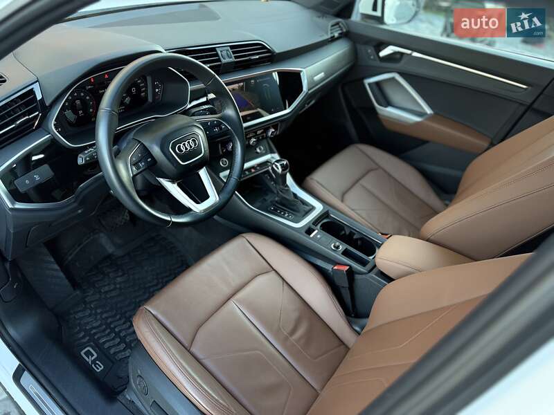 Позашляховик / Кросовер Audi Q3 2024 в Львові фото 46 Позашляховик / Кросовер Audi Q3 2024 в Львові