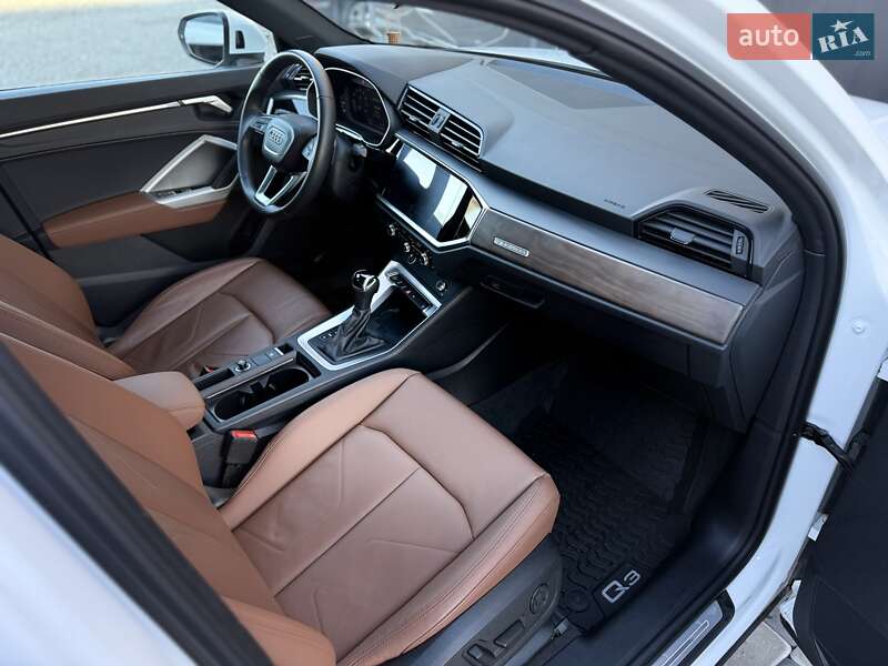 Позашляховик / Кросовер Audi Q3 2024 в Львові фото 87 Позашляховик / Кросовер Audi Q3 2024 в Львові