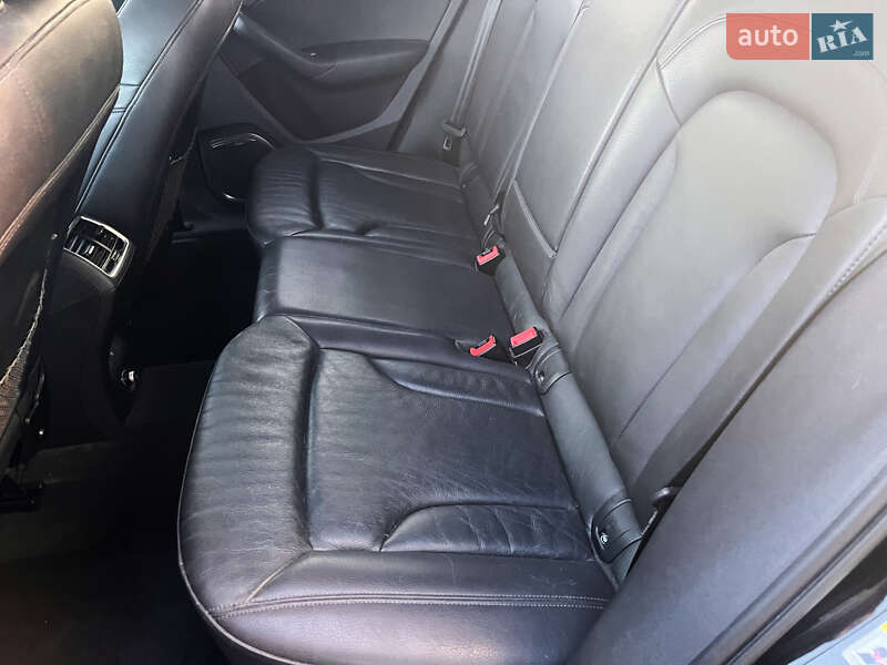 Внедорожник / Кроссовер Audi Q3 2016 в Львове