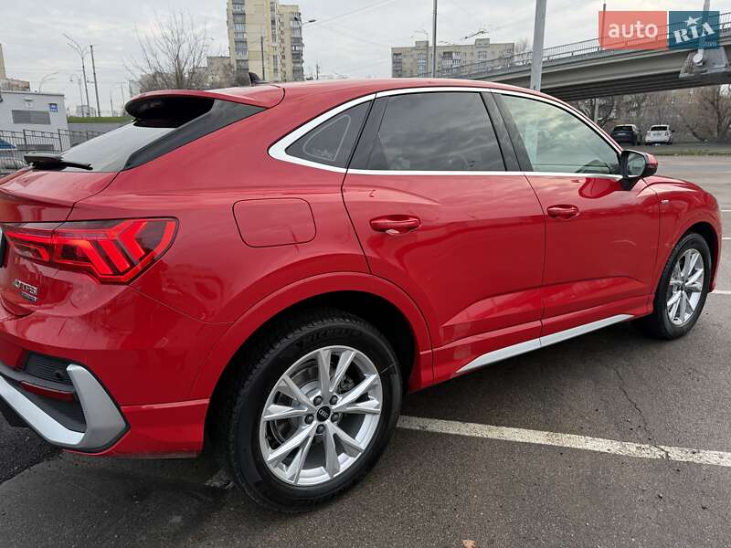 Внедорожник / Кроссовер Audi Q3 2021 в Киеве фото 13 Внедорожник / Кроссовер Audi Q3 2021 в Киеве