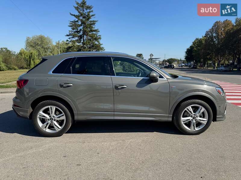 Внедорожник / Кроссовер Audi Q3 2024 в Новомосковске фото 3 Внедорожник / Кроссовер Audi Q3 2024 в Новомосковске