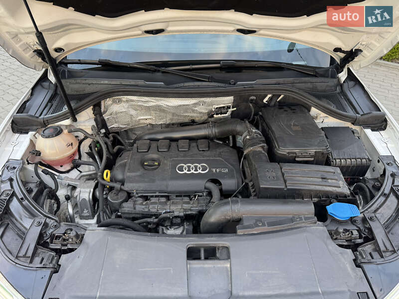 Внедорожник / Кроссовер Audi Q3 2018 в Владимире