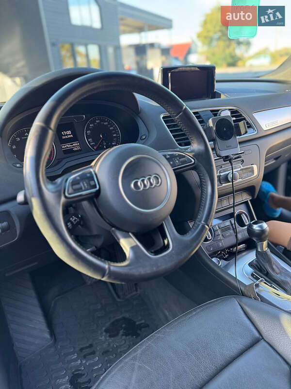 Внедорожник / Кроссовер Audi Q3 2015 в Самборе