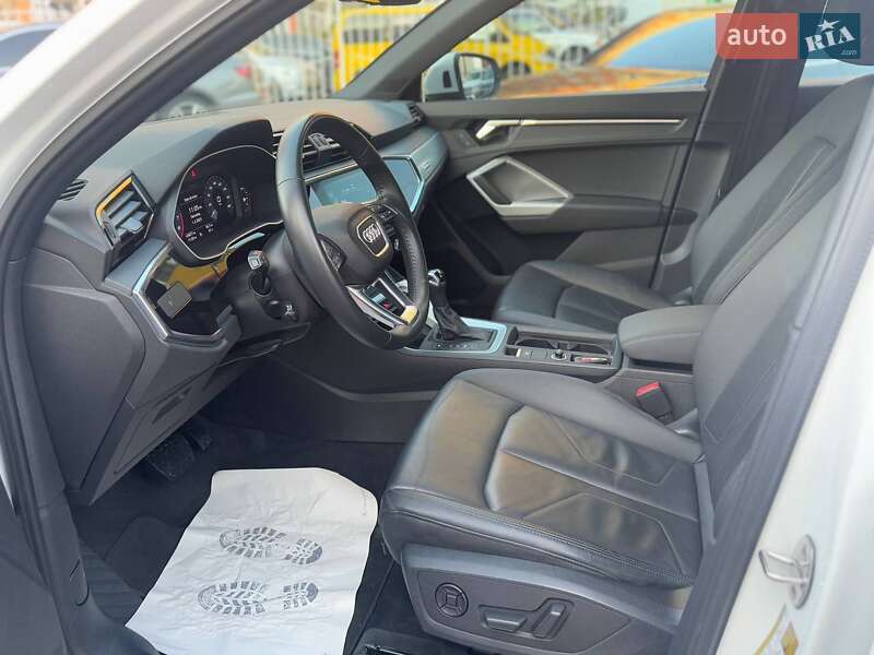 Внедорожник / Кроссовер Audi Q3 2020 в Одессе фото 13 Внедорожник / Кроссовер Audi Q3 2020 в Одессе