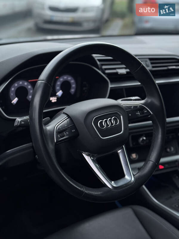 Позашляховик / Кросовер Audi Q3 2020 в Львові