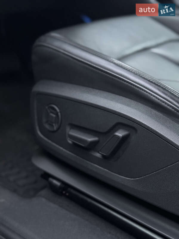 Позашляховик / Кросовер Audi Q3 2020 в Львові