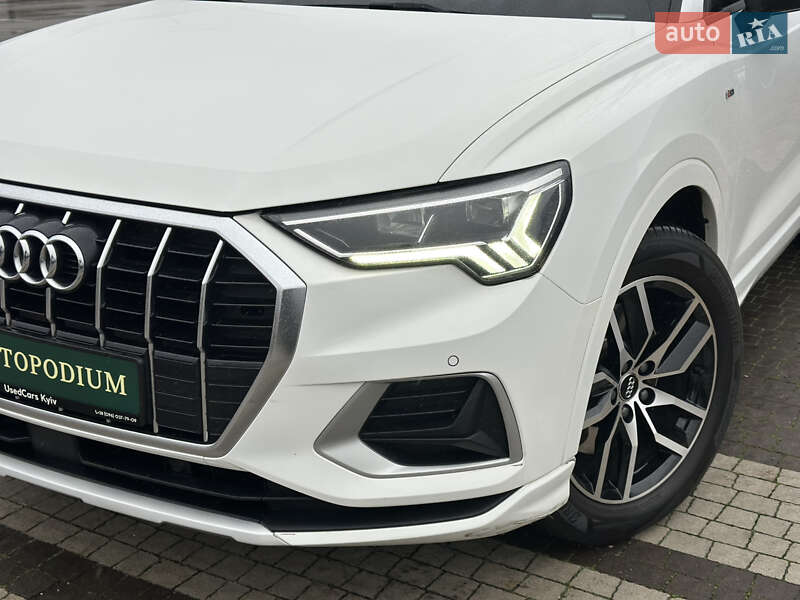 Внедорожник / Кроссовер Audi Q3 2020 в Киеве
