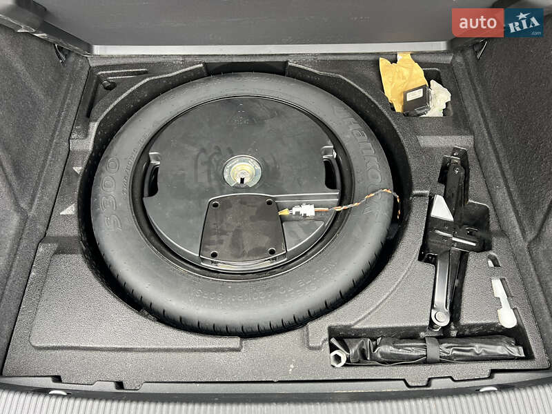 Внедорожник / Кроссовер Audi Q3 2017 в Киеве