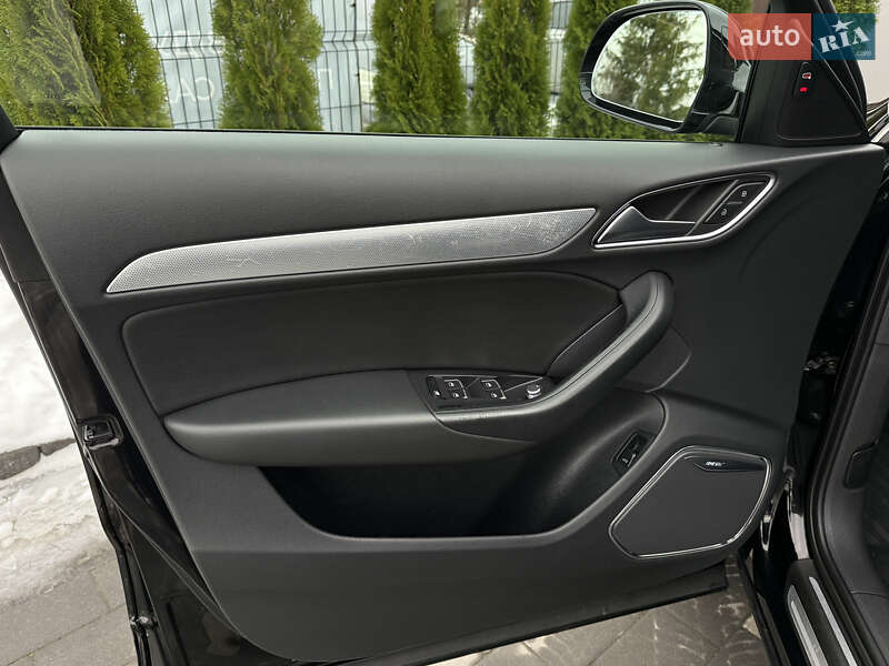 Внедорожник / Кроссовер Audi Q3 2016 в Дрогобыче