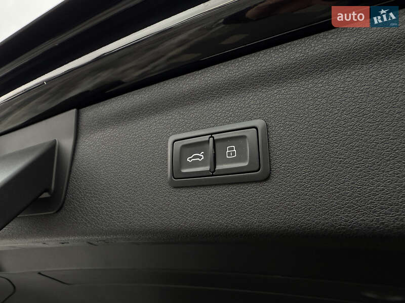 Внедорожник / Кроссовер Audi Q3 2016 в Дрогобыче