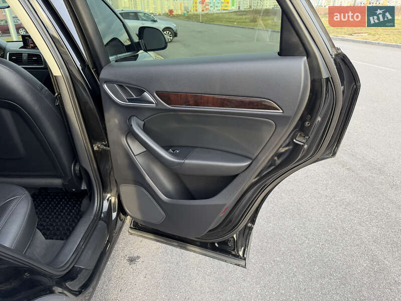 Позашляховик / Кросовер Audi Q3 2012 в Вінниці