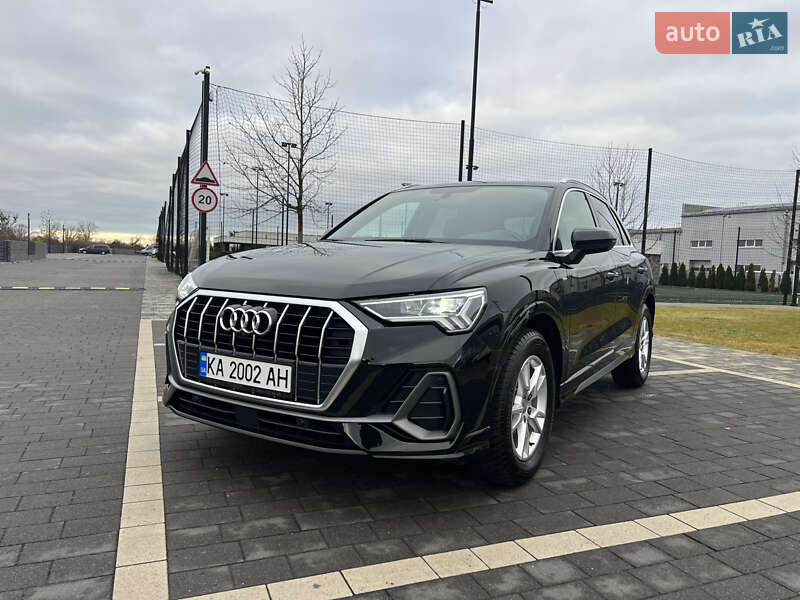 Позашляховик / Кросовер Audi Q3 2020 в Мукачевому