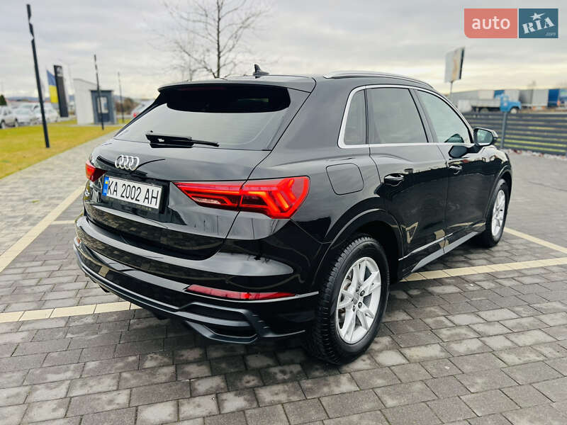 Позашляховик / Кросовер Audi Q3 2020 в Мукачевому