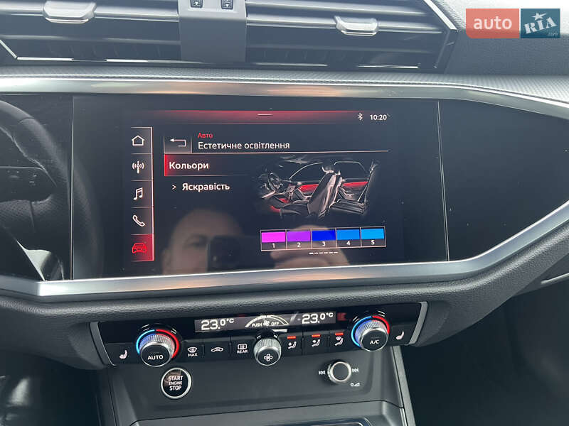 Позашляховик / Кросовер Audi Q3 2020 в Мукачевому