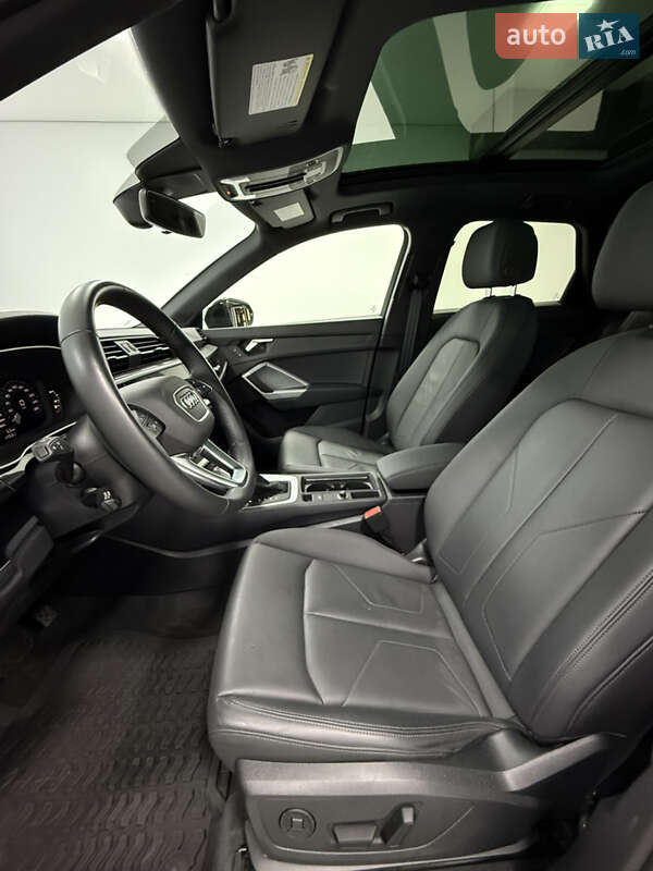 Внедорожник / Кроссовер Audi Q3 2023 в Одессе фото 18 Внедорожник / Кроссовер Audi Q3 2023 в Одессе