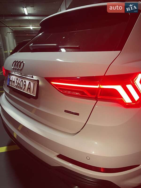 Внедорожник / Кроссовер Audi Q3 2022 в Одессе