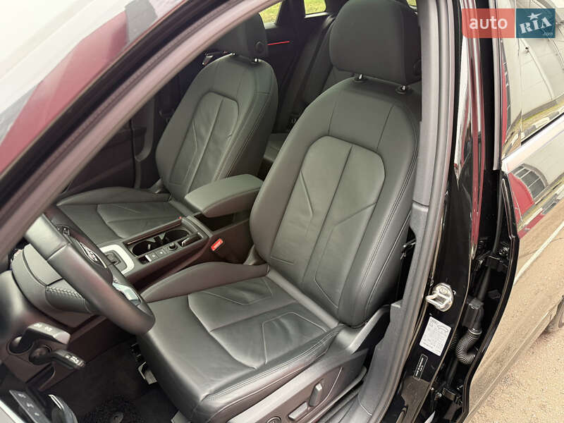 Внедорожник / Кроссовер Audi Q3 2020 в Киеве