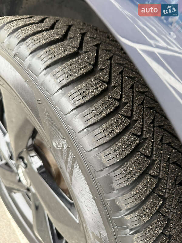 Позашляховик / Кросовер Audi Q3 2019 в Києві