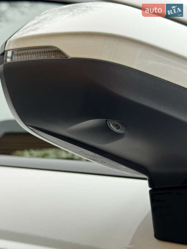 Внедорожник / Кроссовер Audi Q3 2021 в Одессе