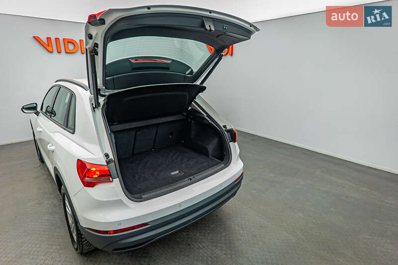 Внедорожник / Кроссовер Audi Q3 2021 в Киеве фото 7 Внедорожник / Кроссовер Audi Q3 2021 в Киеве
