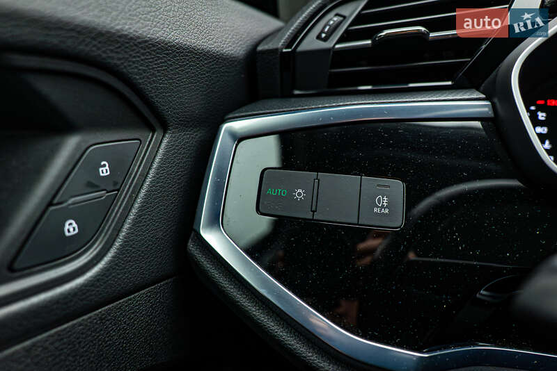 Внедорожник / Кроссовер Audi Q3 2021 в Киеве фото 16 Внедорожник / Кроссовер Audi Q3 2021 в Киеве