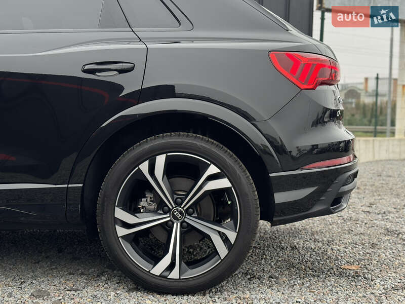Внедорожник / Кроссовер Audi Q3 2022 в Луцке