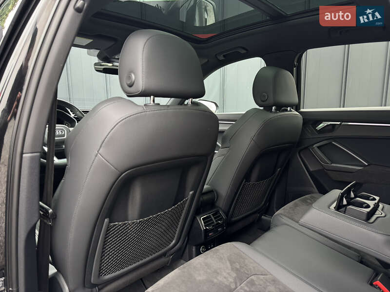 Внедорожник / Кроссовер Audi Q3 2022 в Луцке