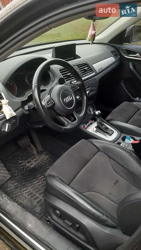 Внедорожник / Кроссовер Audi Q3 2013 в Киеве