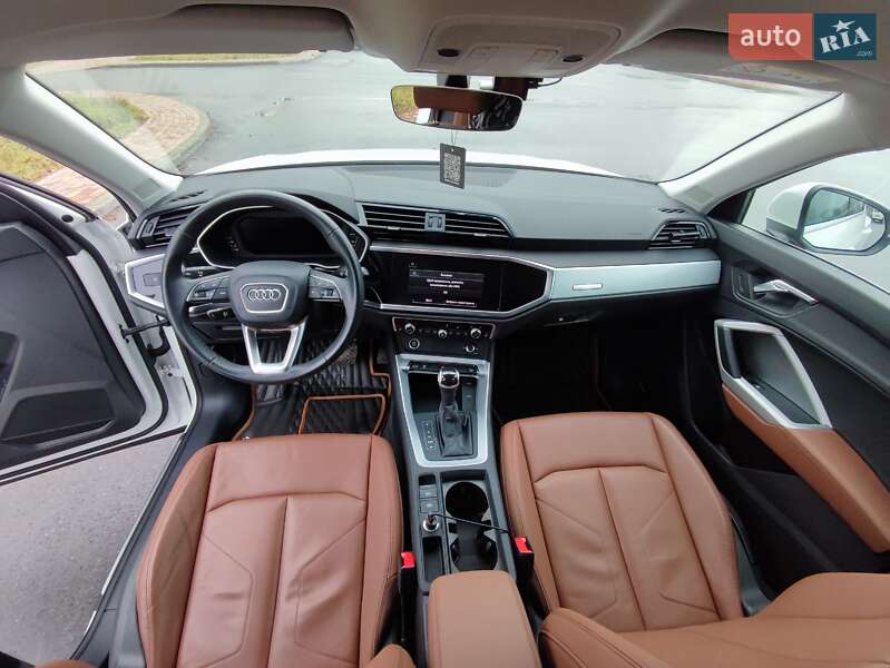 Позашляховик / Кросовер Audi Q3 2021 в Чернігові