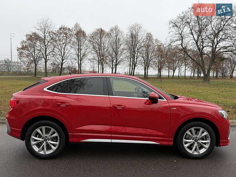 Внедорожник / Кроссовер Audi Q3 2021 в Киеве фото 26 Внедорожник / Кроссовер Audi Q3 2021 в Киеве