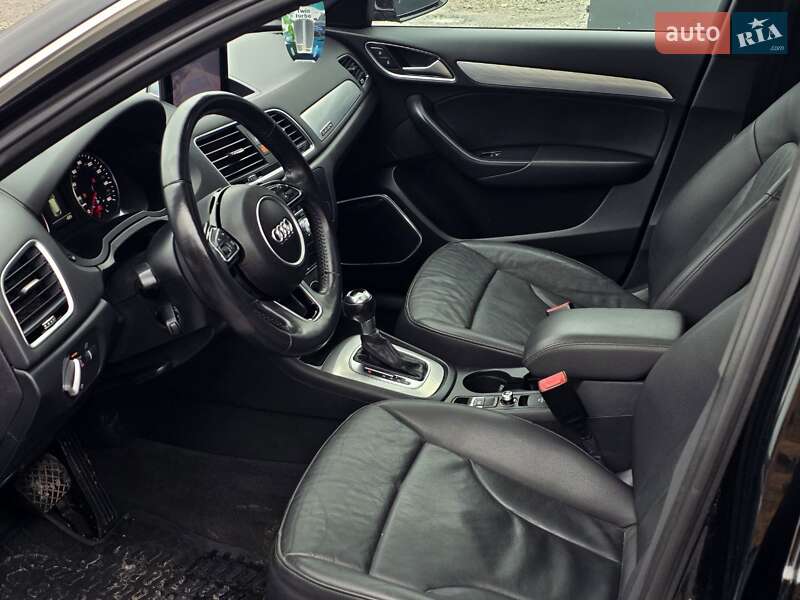 Внедорожник / Кроссовер Audi Q3 2017 в Тернополе