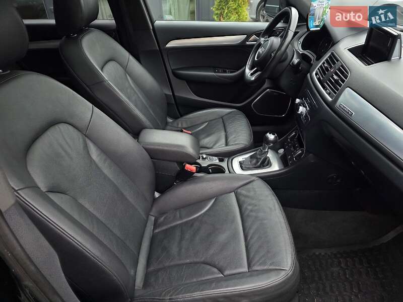 Внедорожник / Кроссовер Audi Q3 2017 в Тернополе