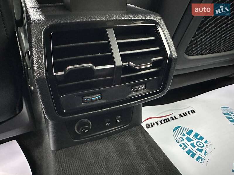 Внедорожник / Кроссовер Audi Q3 2022 в Львове фото 19 Внедорожник / Кроссовер Audi Q3 2022 в Львове