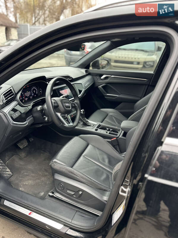 Внедорожник / Кроссовер Audi Q3 2020 в Тернополе