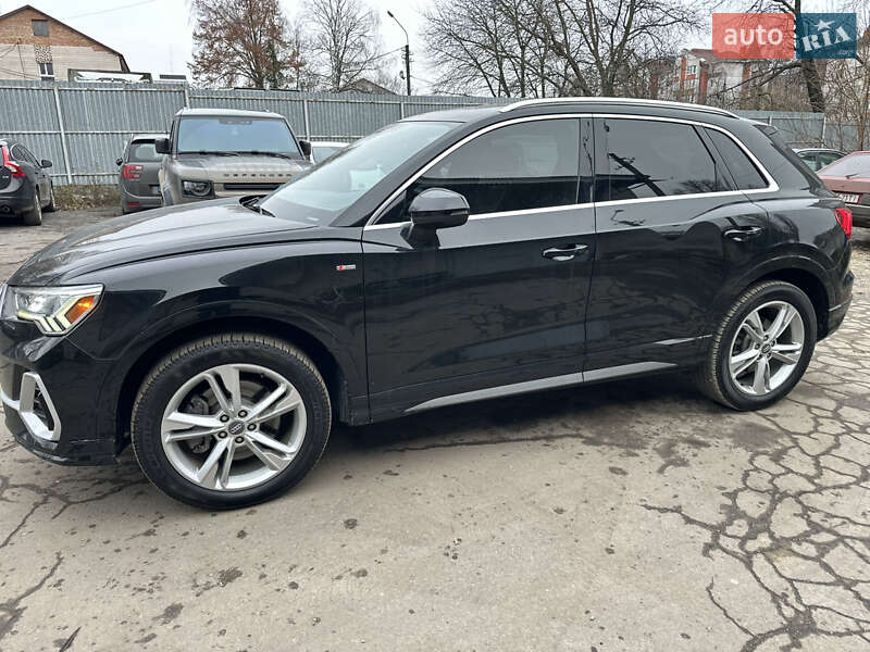 Внедорожник / Кроссовер Audi Q3 2020 в Тернополе