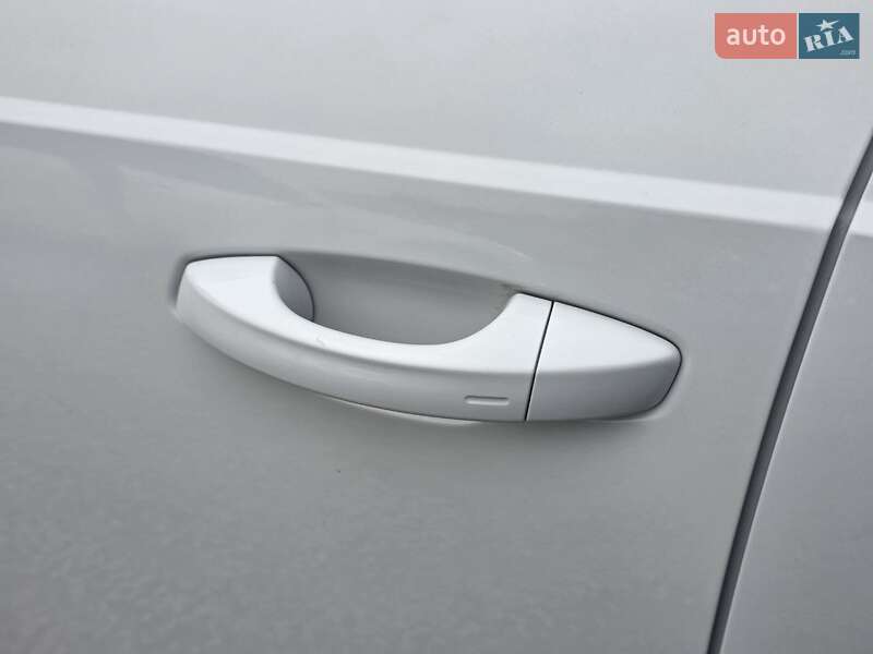 Внедорожник / Кроссовер Audi Q3 2019 в Тернополе
