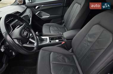 Внедорожник / Кроссовер Audi Q3 2019 в Тернополе