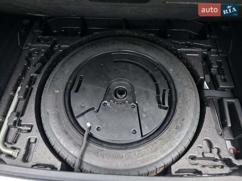 Внедорожник / Кроссовер Audi Q3 2019 в Тернополе